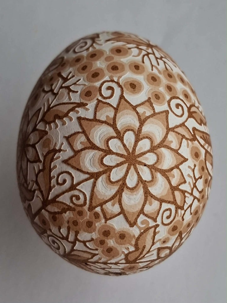 #24. Pysanka “Volume Flowers and Berries” - Tetiana Konoval - Thursday July 23th - 1:00pm-3:00pm