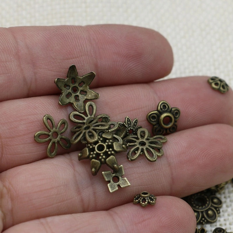 Findings - ASSORTED - 150pcs